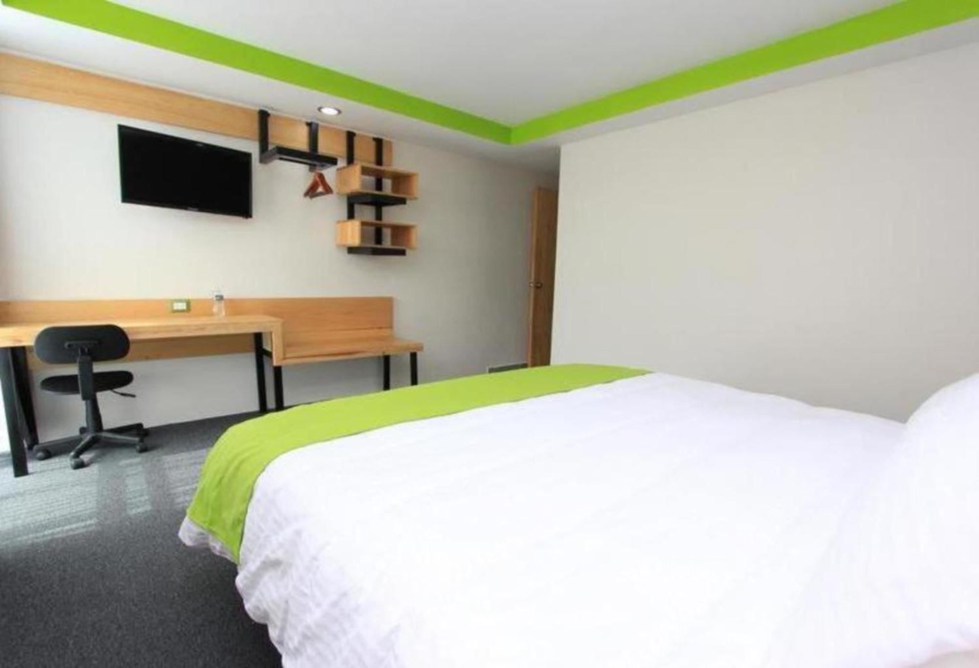 Brisas Express Hotel